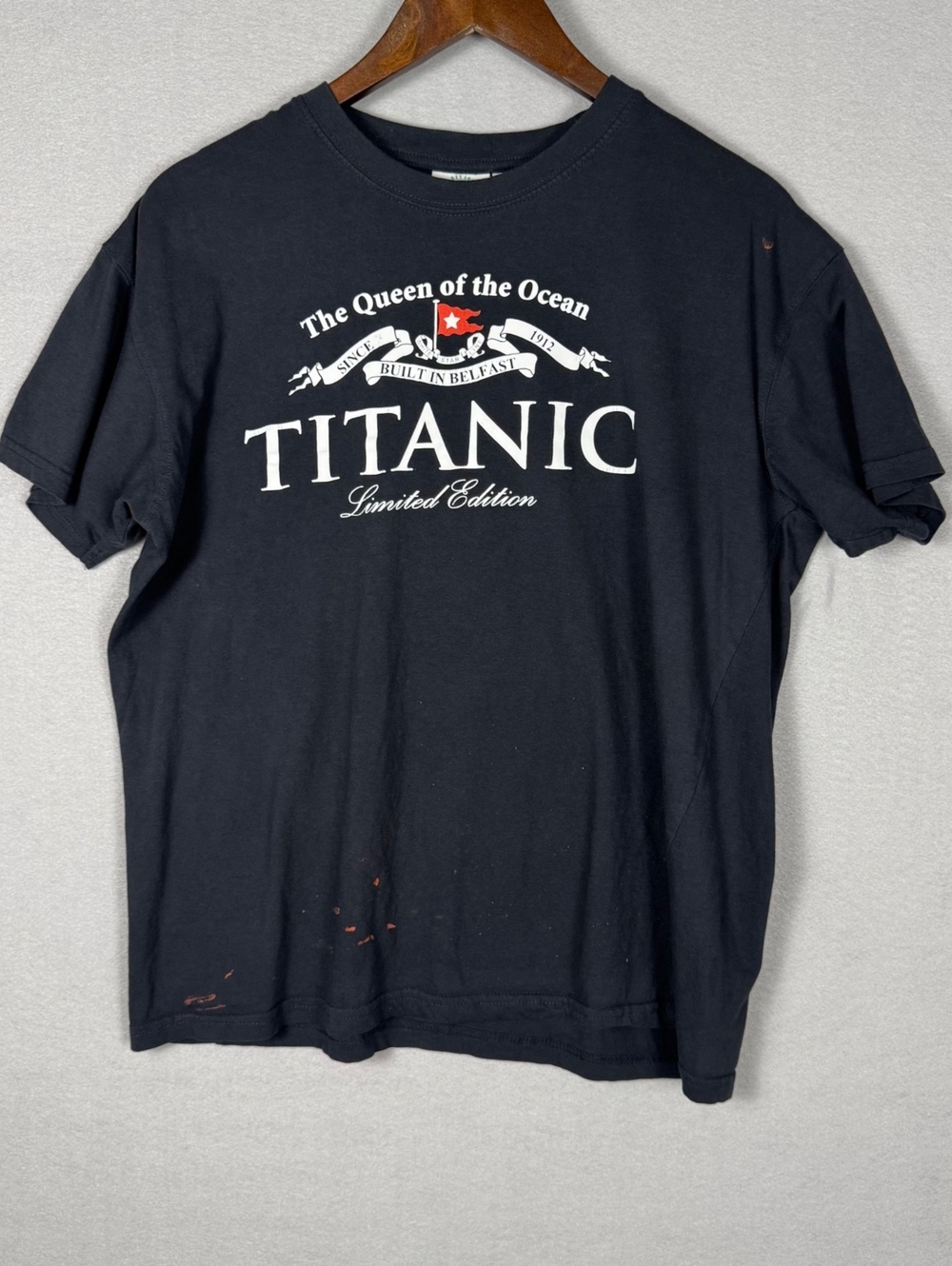 Traditional Craftwear Large Titanic Graphic T-Shirt Black